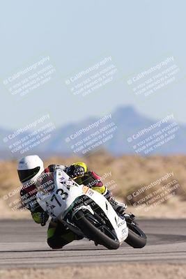 media/Dec-07-2025-CVMA (Sun) [[3e7d2de5dc]]/Race 9-Formula UL Shootout/